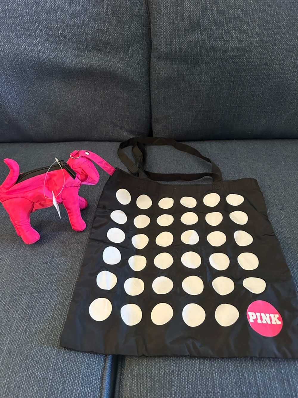 VICTORIA’ SECRET PINK Polka-Dot Black Tote w/PINK dog charm(NWOT)